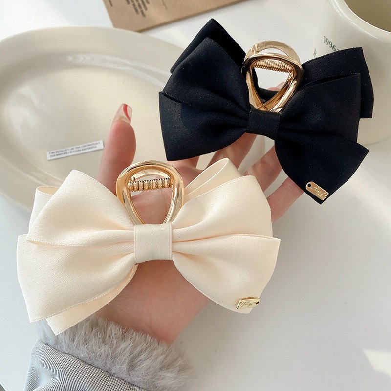 CẶP TÓC , CÀO TÓC HOA SỨ XINH XỈU