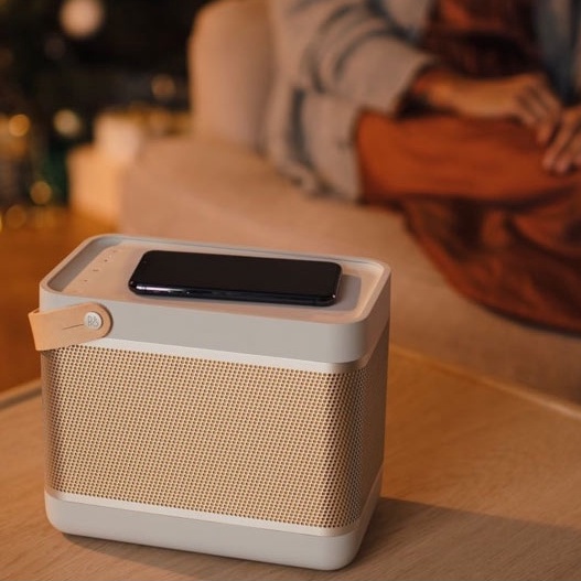 Loa Bang & Olufsen Beolit 20 - Chuẩn Chính Hãng