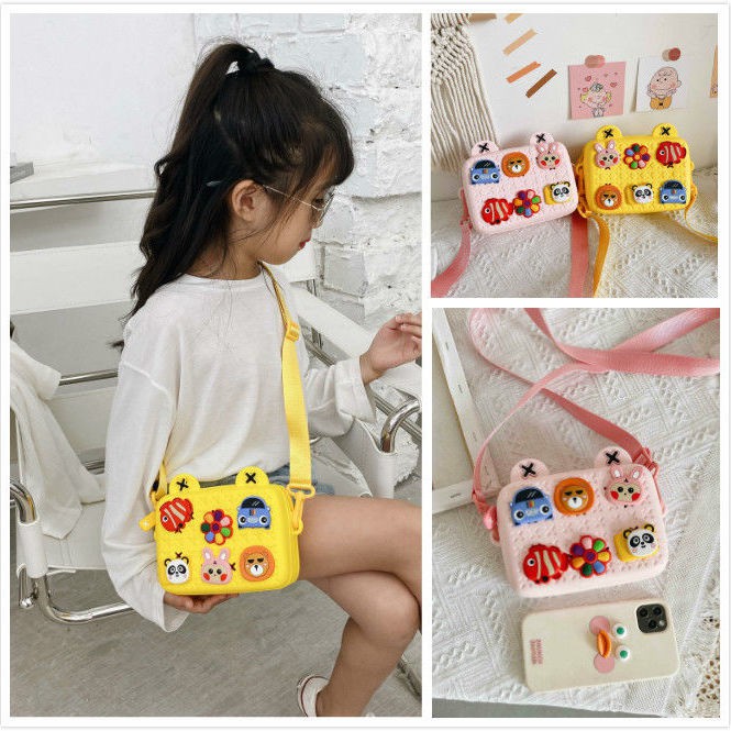 Túi Đeo Chéo Dáng Vuông Nhỏ Dễ Phối Đồ Chơi Cao Su Cho Trẻ Em