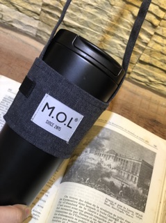 Quai Vải: M.O.L Cup holder