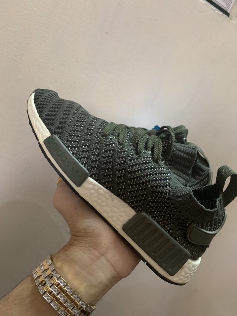 Salee siêu phẩm nmd r1 R2