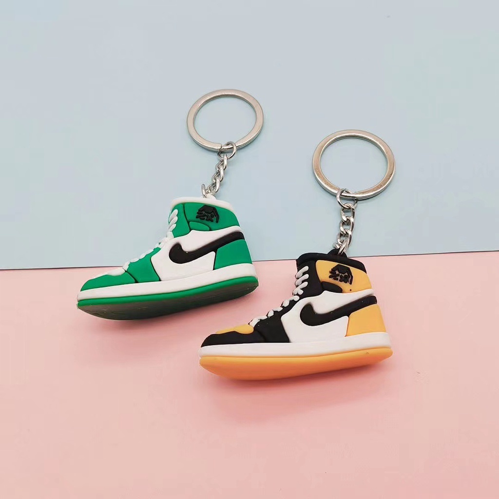 Móc khóa cute giày Sneaker chất liệu Silicon cao cấp nhiều mẫu hot dùng làm móc treo chìa khóa hoặc balo