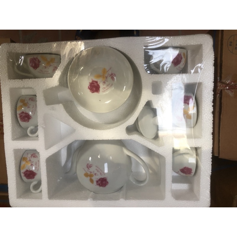 Bộ  ấm  trà bát tràng hàng đẹp chất lượng đảm bảo kèm theo 6+1 đĩa kê