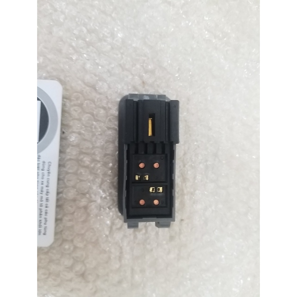 Bộ công tắc bấm kính chính Kính lên xuống Suzuki Wagon R 2001 - 2007 Loại tốt Giá 1 cái