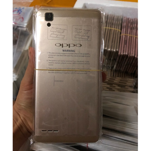 Vỏ oppo A35 -F1w( vỏ + xương)