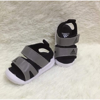 Sandal addidas trứng