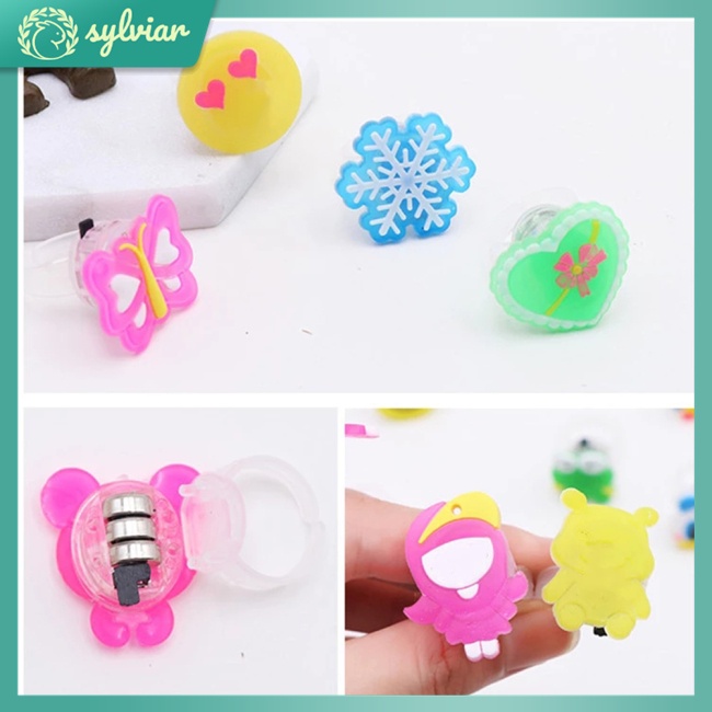 Nhẫn Cao Su Mềm Có Đèn Led Co Giãn Họa Tiết Hoạt Hình Làm Quà Tặng Sinh Nhật Cho Bé