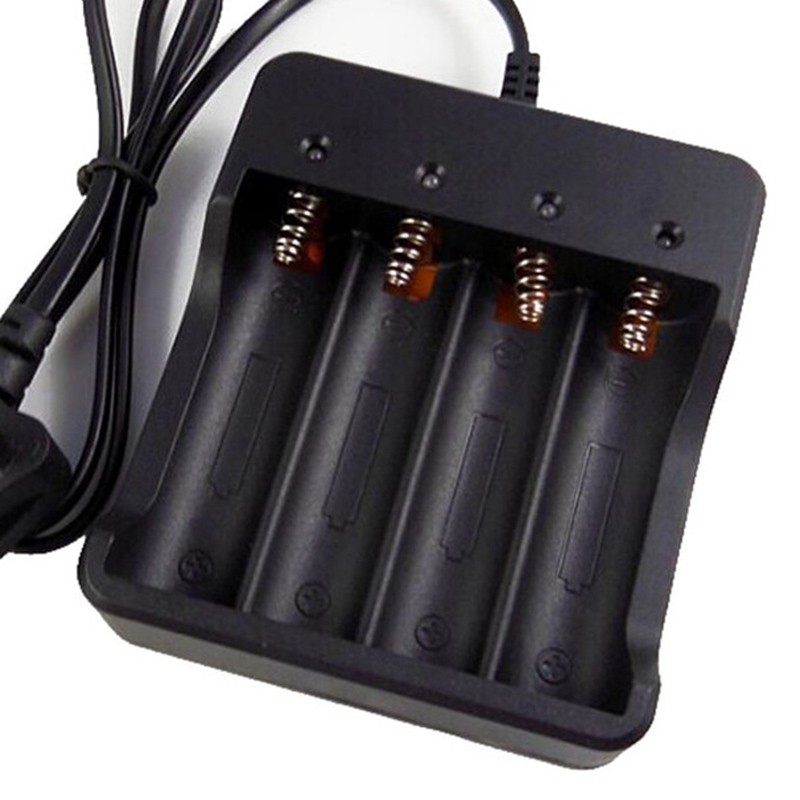 Bộ Sạc Pin Thông Minh 4 Khe 3.7v 18650