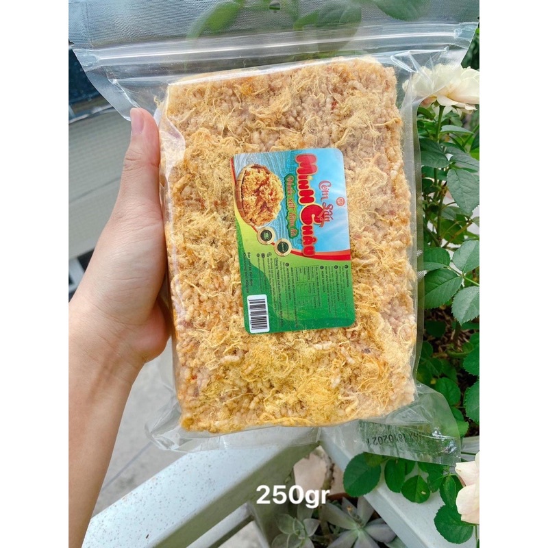 cơm sấy chà bông Minh Châu 250g ( date luôn mới)