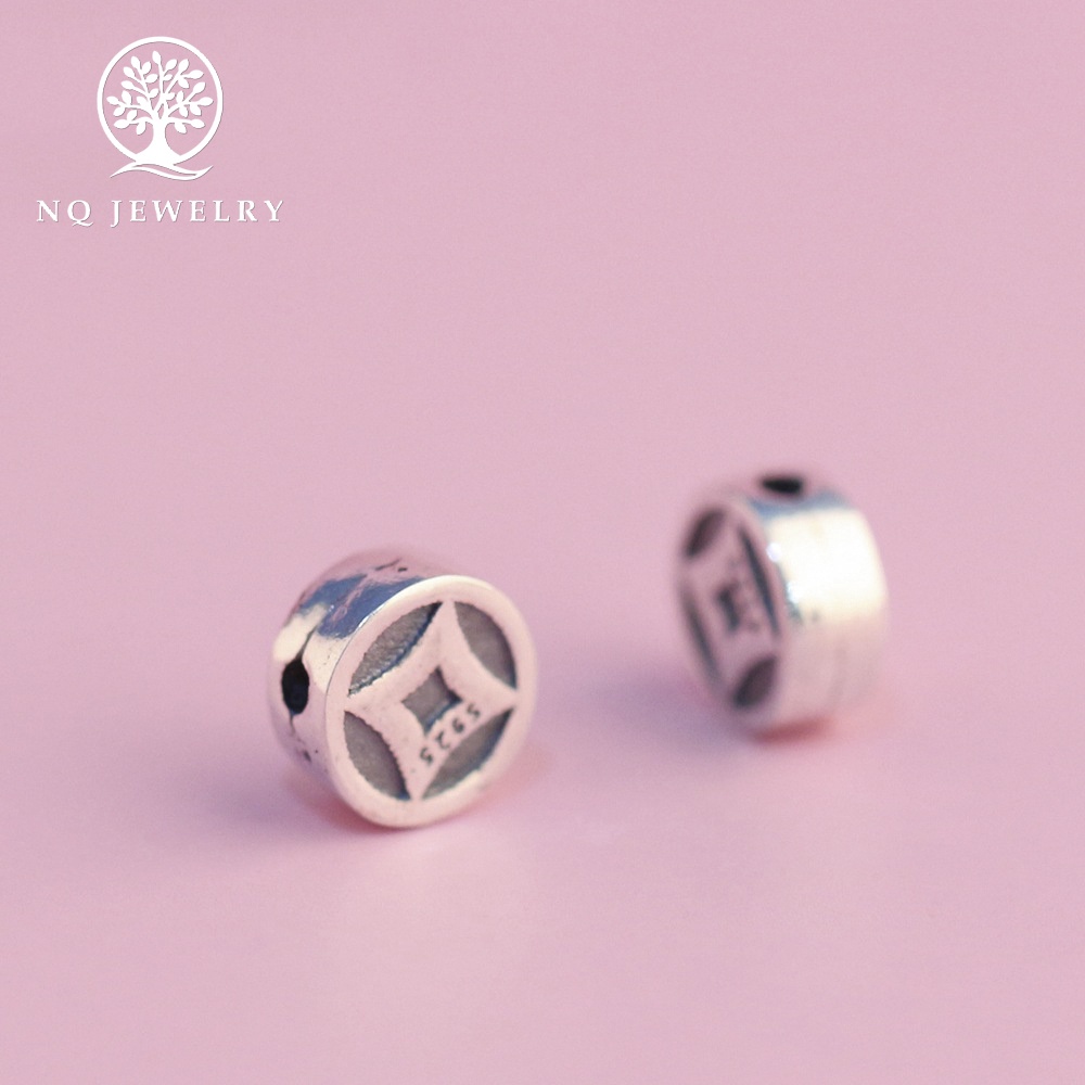 Charm bạc xỏ ngang hình đồng tiền - NQ Jewelry