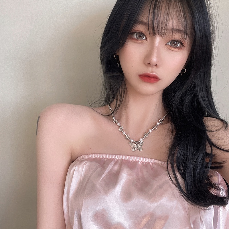 Vòng cổ Mặt Hình Bướm Đính Ngọc Trai Sang Trọng