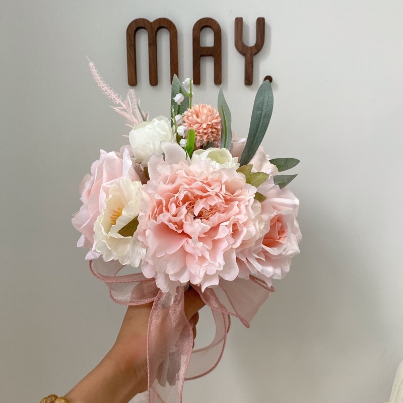 HOA CƯỚI CẦM TAY CÔ DÂU TẶNG CÀI ÁO CHÚ RỂ - MAY florist