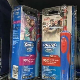 Bàn chải Oral-B và set 2 đầu bàn chải