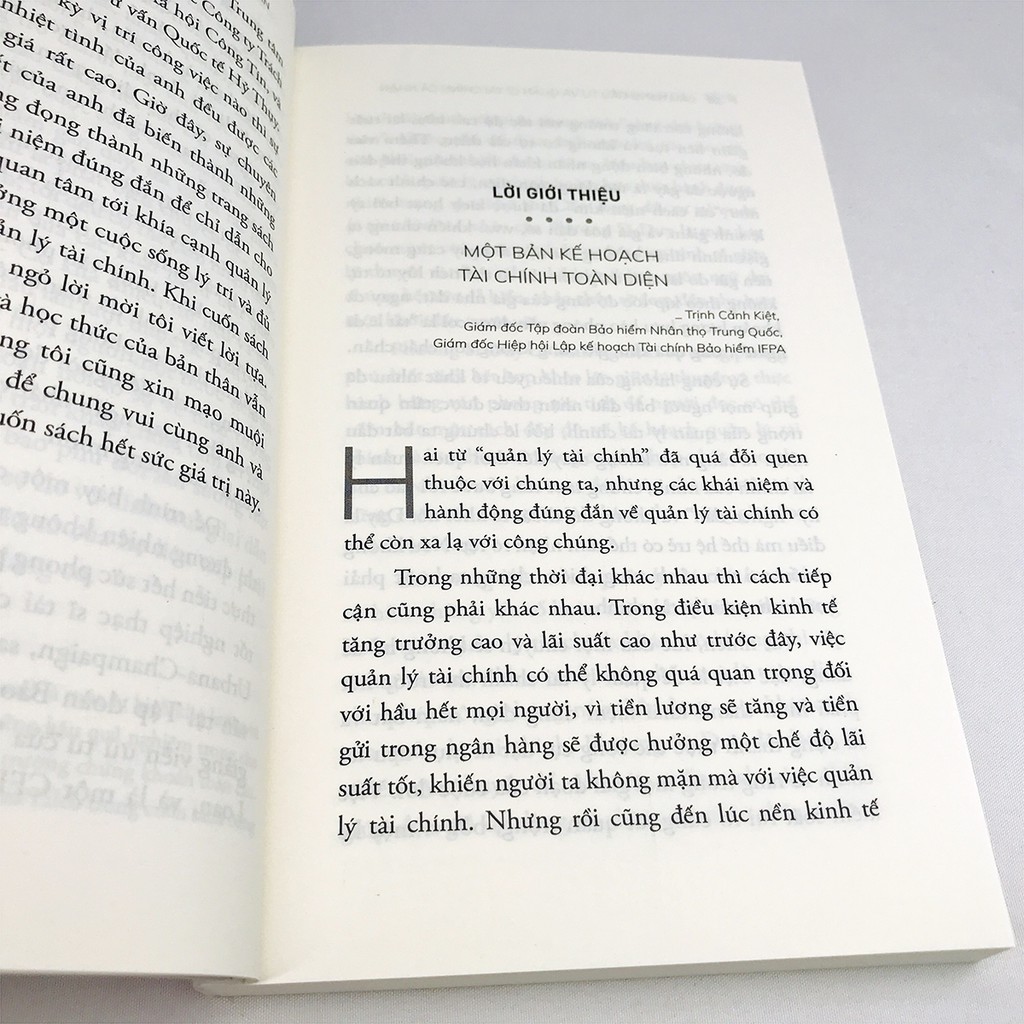 Sách - Cẩm nang đầu tư và quản lý tài chính cá nhân