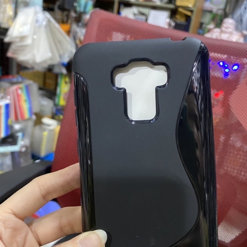 Ốp lưng Asus Zenfone 3 Max 5.5 ( ZC553KL ) dẻo đen chống sốc