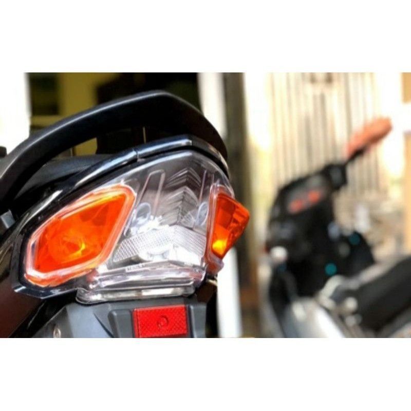 Vỏ hậu trắng trong suốt vỏ hậu đỏ zin lắp dream wave 50 100 110cm3