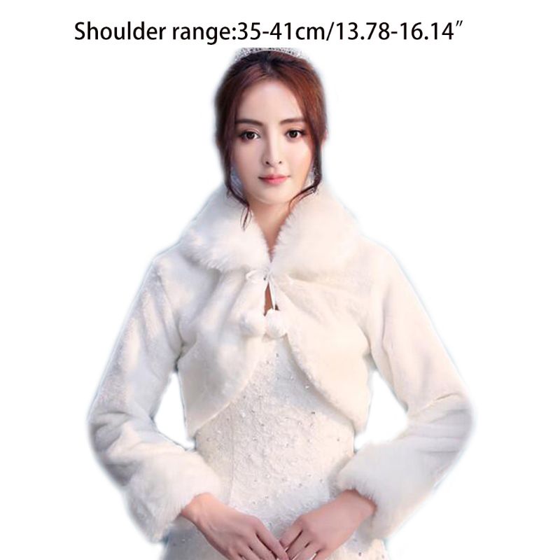 Áo choàng bằng lông dày phối quả banh lông hở phía trước thời trang mùa đông cho cô dâu
