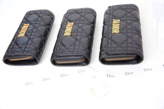 Cluth da trần, dây xích