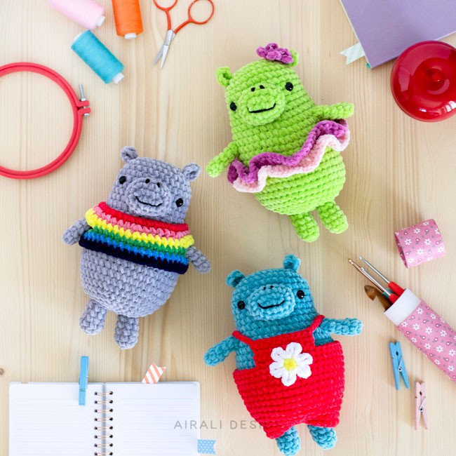 Cuộn len nhung chuyên móc amigurumi thú bông và phụ kiện trang trí DMC Happy Chenille 15gr