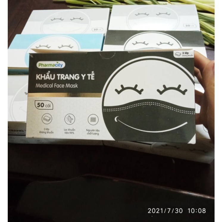Hộp 50 chiếc khẩu trang màu đen pharmacity