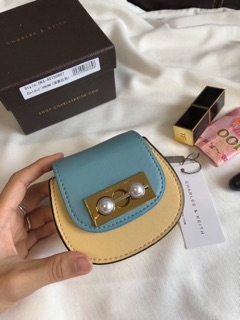 Túi CK mini cực xinh cho nàng dạo phố