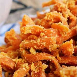 💥Khoai lang gừng . Đặc sản Đà Lạt nha. 
💥Ăn 1 lần là đảm bảo ghiền. Dẻo của khoai lang ĐL và thơm của gừng.