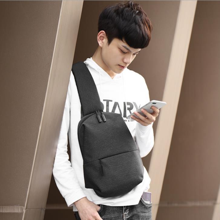 Túi đeo chéo nam nữ Xiaomi Urban Leisure ( ĐEN & XÁM )