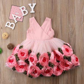 Đầm hoa hồng công chúa
