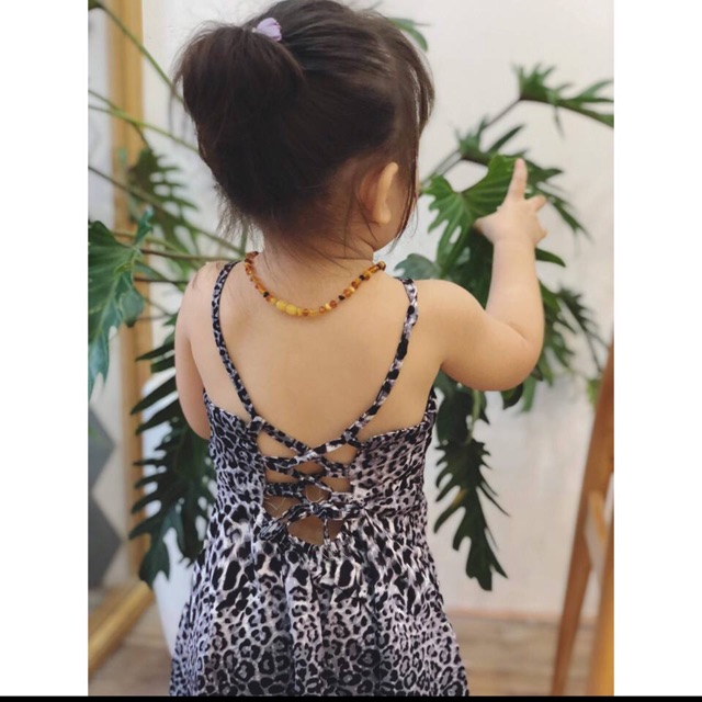 Váy lanh lụa