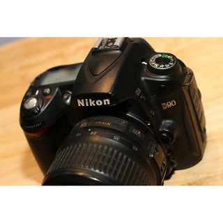 Máy ảnh Nikon D90 kèm lens 18-55 VR