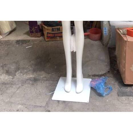 Chân đế sắt vuông manocanh
