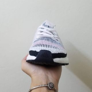 Giày Ultra Boost 19 đen hồng
