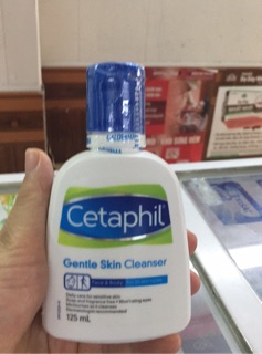 Sửa rửa măt CETAFIL