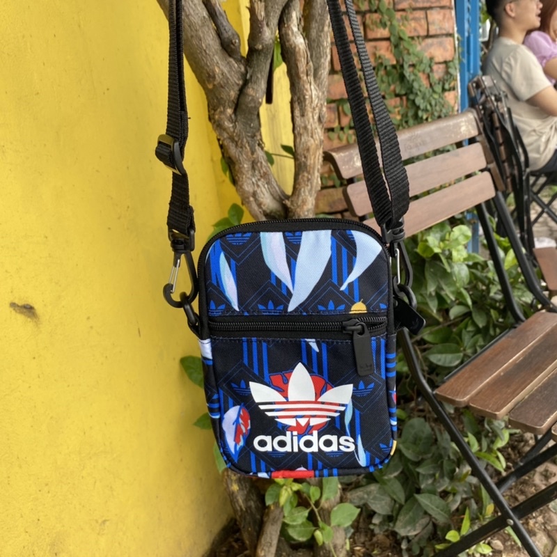 TÚI ĐEO CHÉO Adidas- TÚI CHÉO THỜI TRANG SĂN SALE CHẤT LIỆU CAO CẤP BÊN ĐẸP