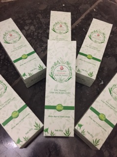 Tẩy da chết dạng gel
