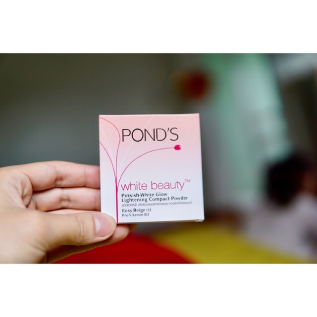 Phấn nền Pond's Thái