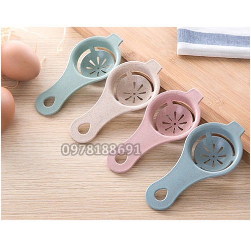 Dụng Cụ Tách Lòng Đỏ Trứng Bằng Nhựa Tiện Lợi