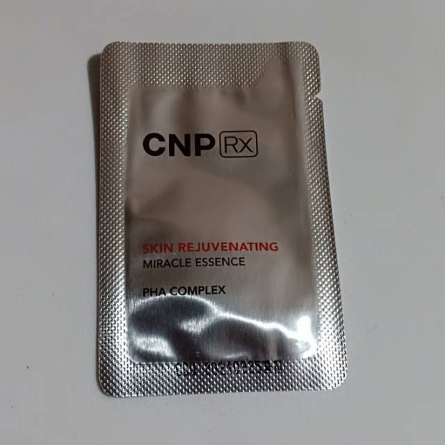 1 Gói Tinh chất truyền trắng mờ nám CNP Skin Rejuvenating Miracle Essence_𝐘𝐄𝐎𝐍 𝐋𝐔𝐗𝐔𝐑𝐘 𝐂𝐎𝐒𝐌𝐄𝐓𝐈𝐂𝐒
