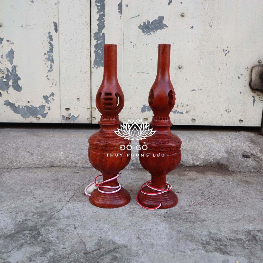 Đôi đèn dầu thắp sáng trang trí gỗ hương cao 45cm