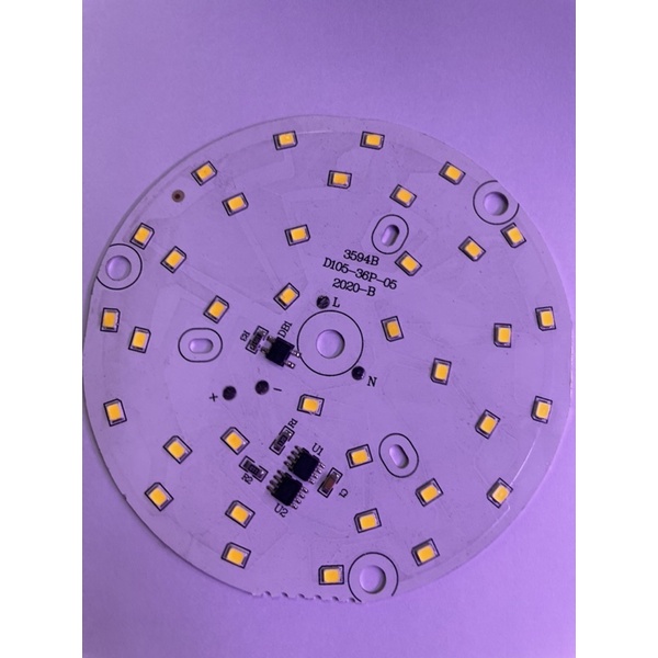 Chip led 36led chạy điện 220V vàng