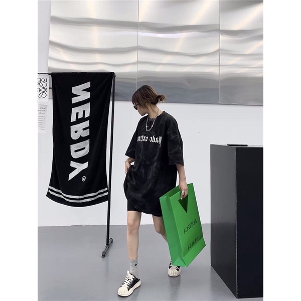 Áo thun loang  thêu chữ unisex hot trend 2022