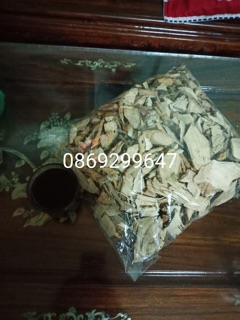 1 ký rễ ưng bất bạc (trị gan)