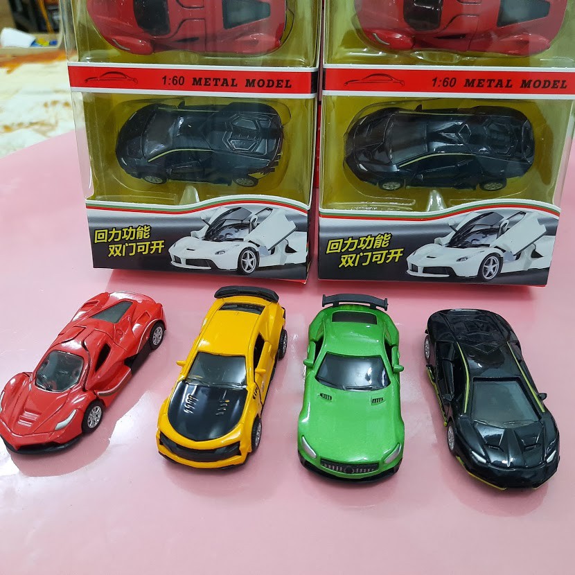 Bộ 4 xe ô tô die cast mini chạy cót mở được cửa ,xe bằng kim loại đồ chơi trẻ em
