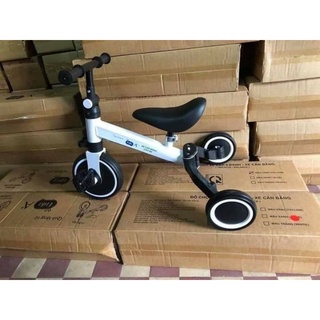 Xe đạp 3 bánh giữ thăng bằng