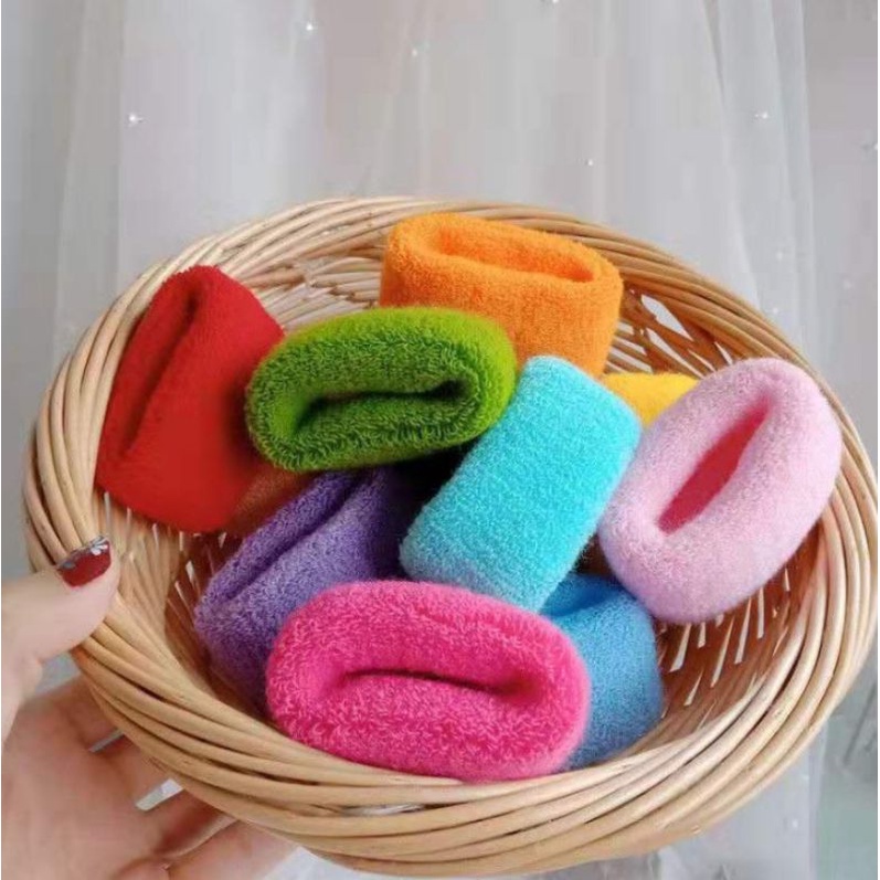 combo 4 cột tóc ngẫu nhiên màu. mẫu xinh