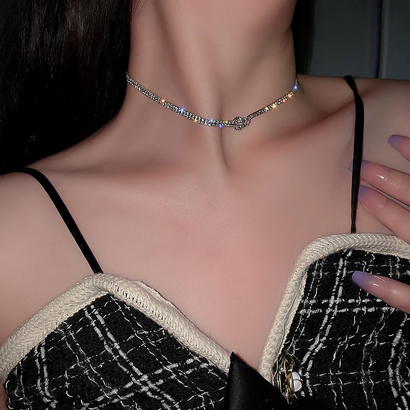 Vòng Cổ Choker Dáng Dài Mặt Nơ Đính Đá Pha Lê Sang Trọng Cho Nữ