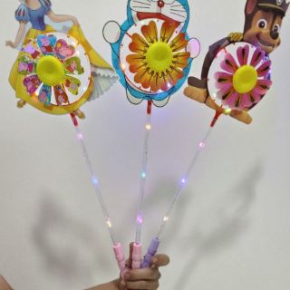 CHONG CHÓNG CÓ ĐÈN LED NHIỀU MÀU