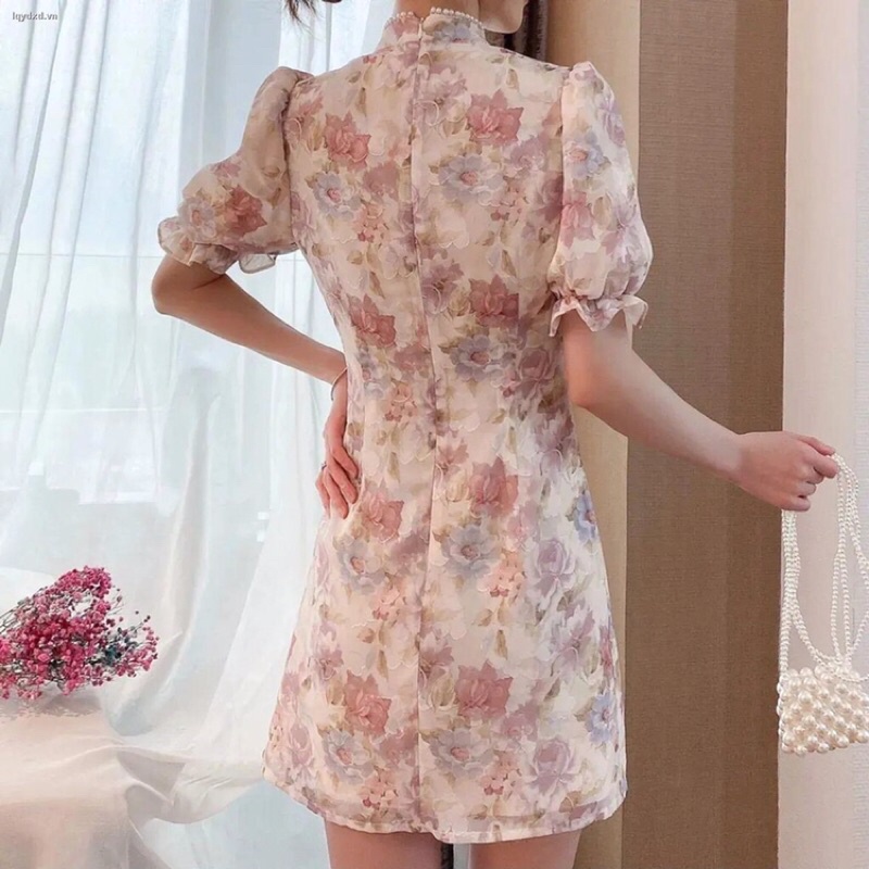 Sườn xám cách tân