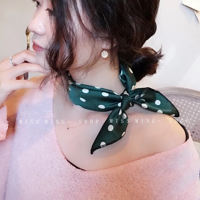 Khăn vuông size 50cm hoạ tiết chấm bi - Maben