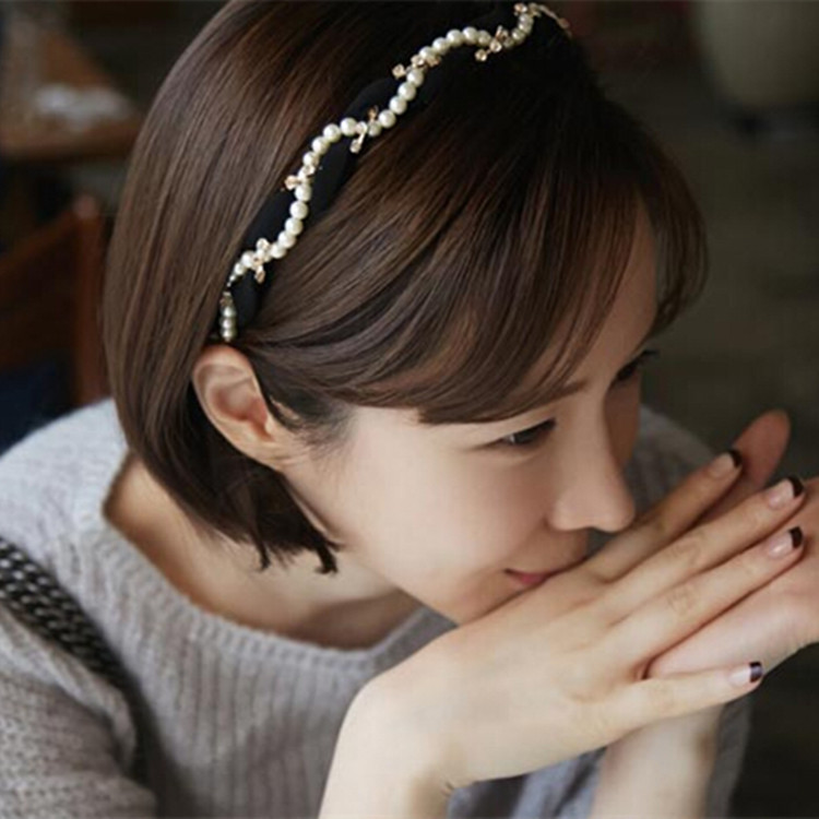 Hàn Quốc Sỉ Shop Cung Cấp Mũ Phụ Kiện Tóc Headband Bầu Không Khí Thời Trang Nữ Tay Ngọc Trai Bọc Kim Cương Cạnh Tốt Hoop